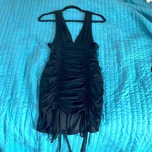 Form fitting deep v forever 21 black mini dress